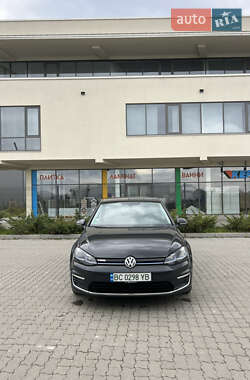 Хетчбек Volkswagen e-Golf 2020 в  фото 8 Хетчбек Volkswagen e-Golf 2020 в