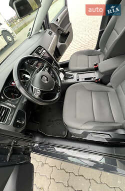 Хетчбек Volkswagen e-Golf 2020 в  фото 42 Хетчбек Volkswagen e-Golf 2020 в