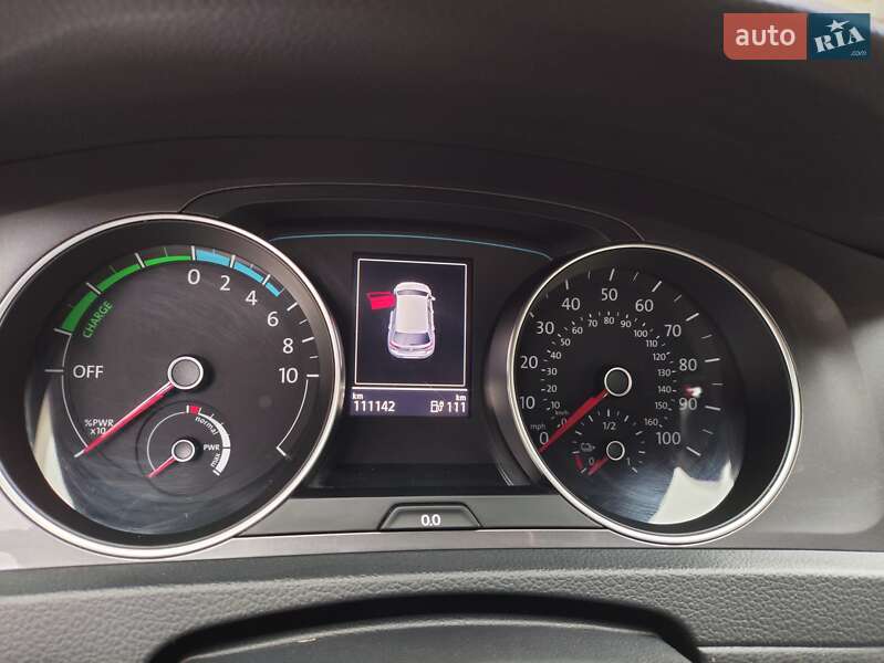 Хэтчбек Volkswagen e-Golf 2014 в Киеве фото 2 Хэтчбек Volkswagen e-Golf 2014 в Киеве