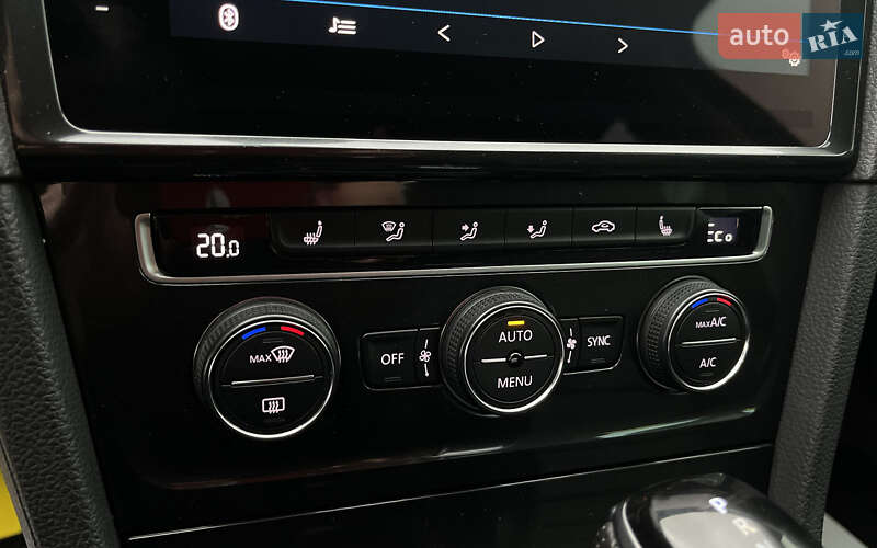 Хэтчбек Volkswagen e-Golf 2019 в Мукачево