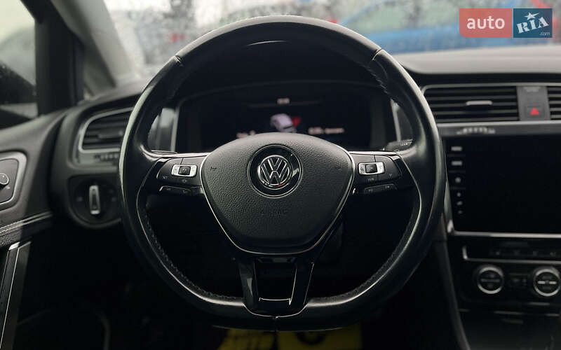 Хэтчбек Volkswagen e-Golf 2019 в Мукачево