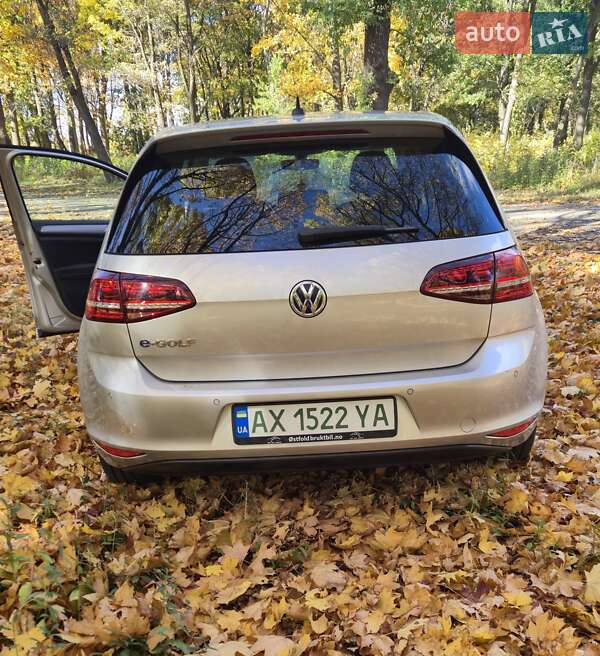 Хэтчбек Volkswagen e-Golf 2016 в Лозовой