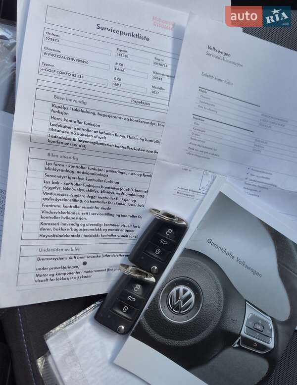 Хэтчбек Volkswagen e-Golf 2016 в Лозовой