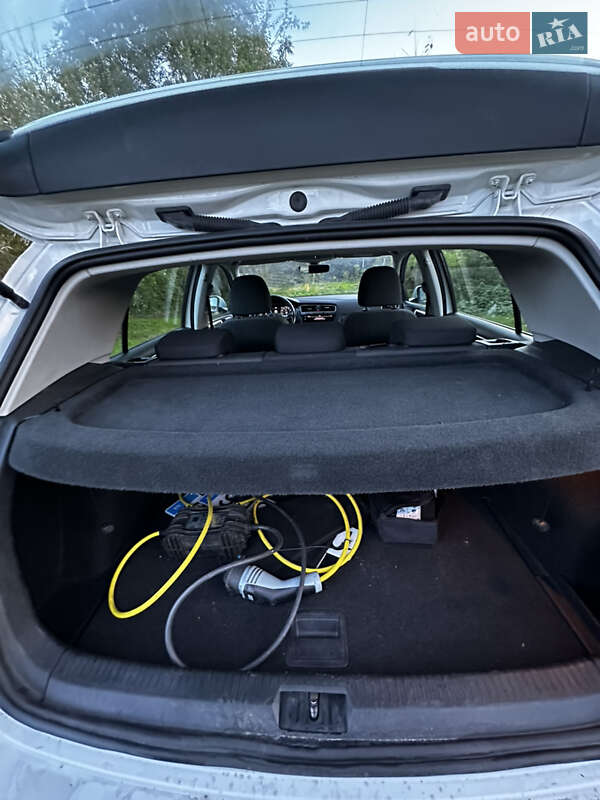 Хэтчбек Volkswagen e-Golf 2020 в Львове