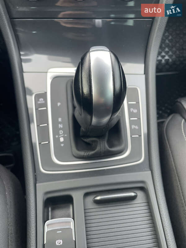 Хэтчбек Volkswagen e-Golf 2019 в Луцке