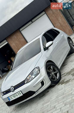 Хетчбек Volkswagen e-Golf 2015 в Чернівцях