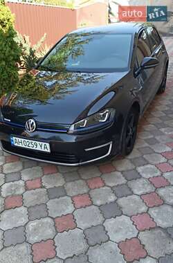 Хетчбек Volkswagen e-Golf 2016 в Києві