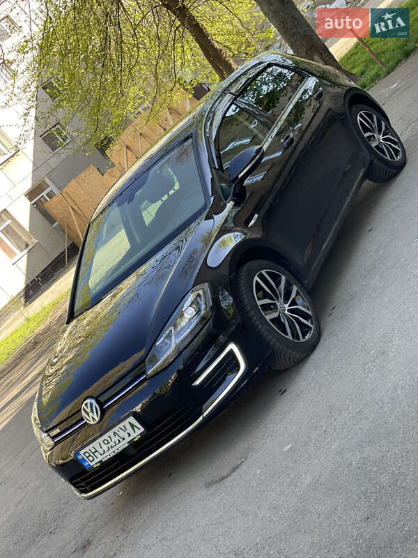 Хэтчбек Volkswagen e-Golf 2019 в Одессе