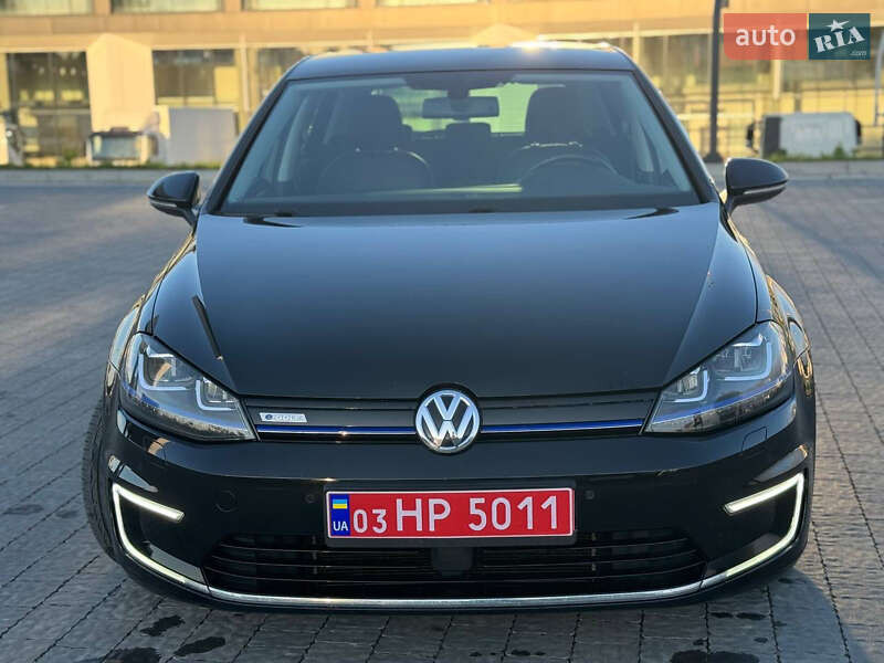 Хэтчбек Volkswagen e-Golf 2016 в Львове