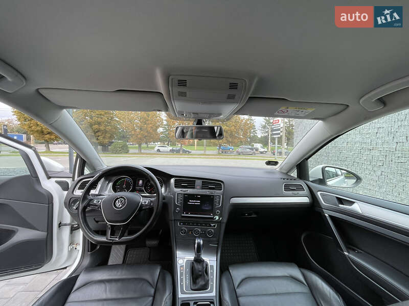 Хэтчбек Volkswagen e-Golf 2014 в Луцке фото 19 Хэтчбек Volkswagen e-Golf 2014 в Луцке