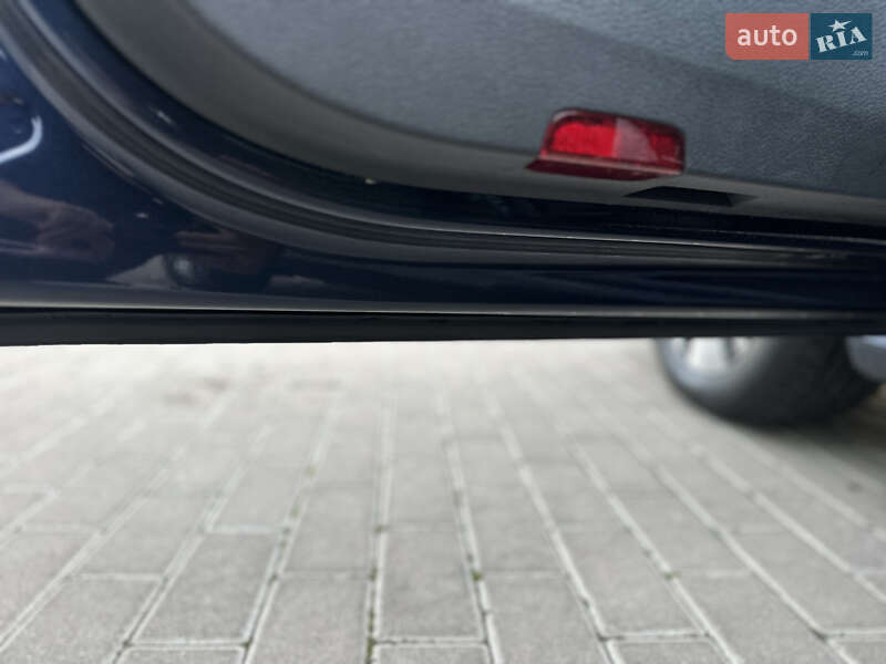 Хетчбек Volkswagen e-Golf 2015 в Рівному