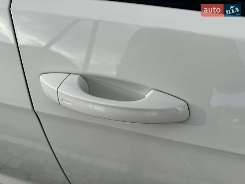 Хетчбек Volkswagen e-Golf 2018 в Рівному