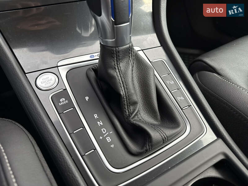 Хетчбек Volkswagen e-Golf 2018 в Рівному