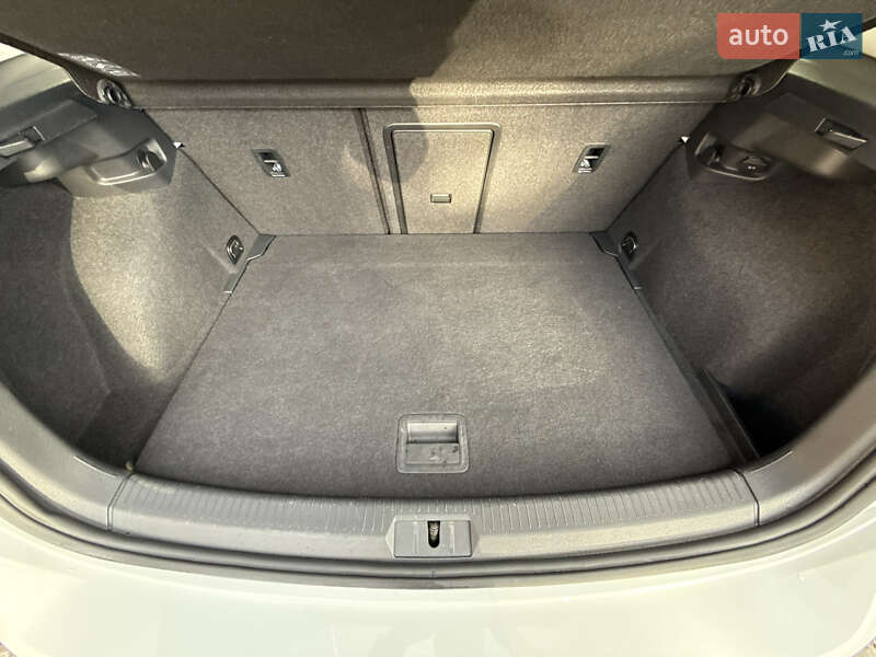 Хетчбек Volkswagen e-Golf 2018 в Рівному