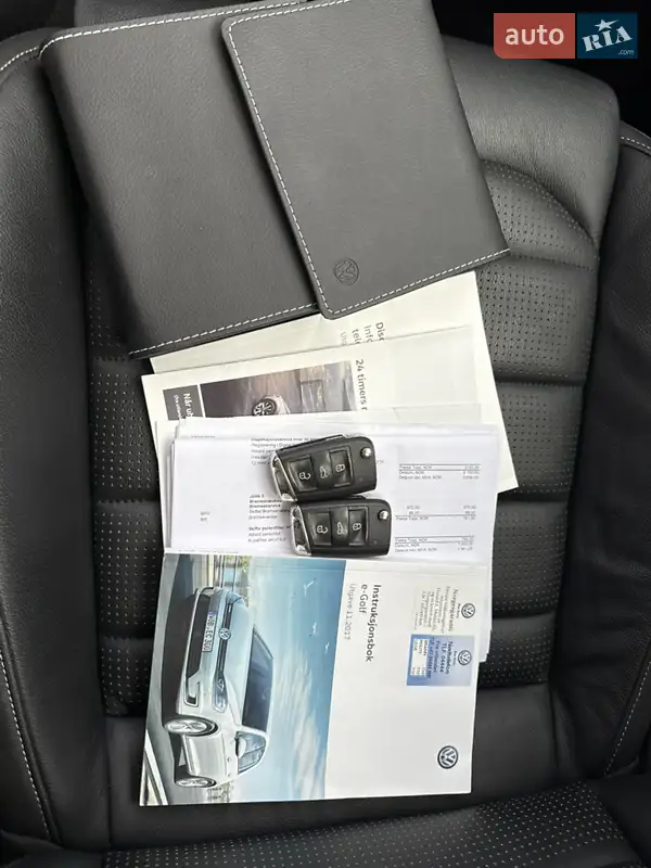 Хетчбек Volkswagen e-Golf 2018 в Рівному документ