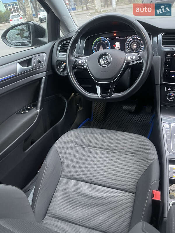 Хэтчбек Volkswagen e-Golf 2019 в Одессе