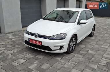 Хетчбек Volkswagen e-Golf 2015 в Острозі