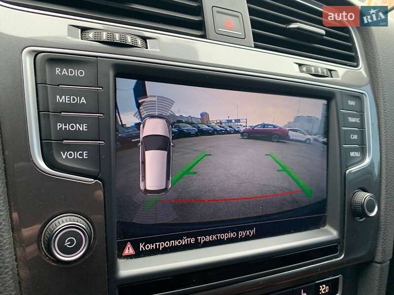 Хэтчбек Volkswagen e-Golf 2016 в Киеве