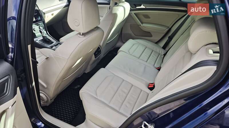 Хэтчбек Volkswagen e-Golf 2018 в Каменец-Подольском