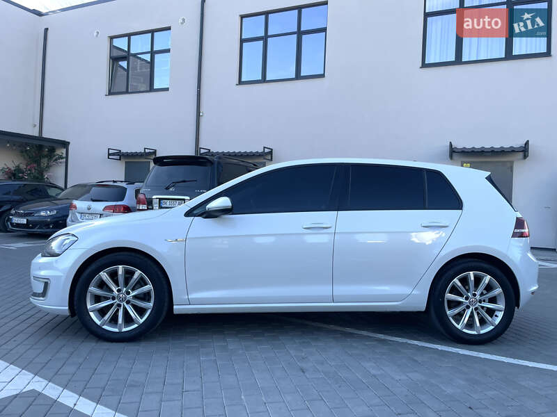 Хетчбек Volkswagen e-Golf 2015 в Харкові