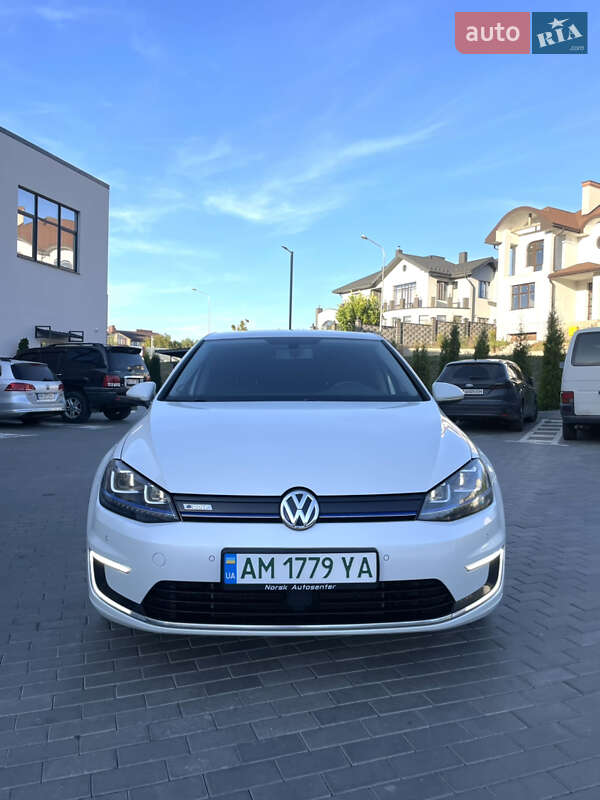 Хетчбек Volkswagen e-Golf 2015 в Харкові