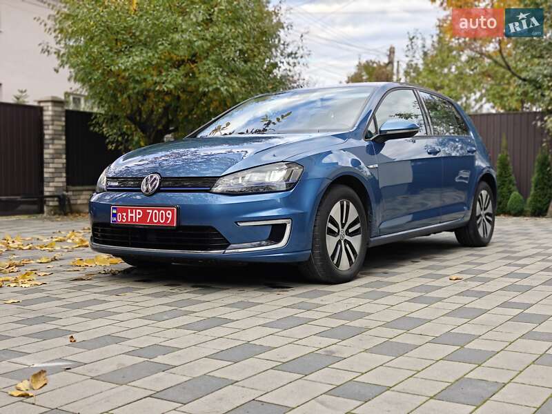 Хэтчбек Volkswagen e-Golf 2015 в Ивано-Франковске