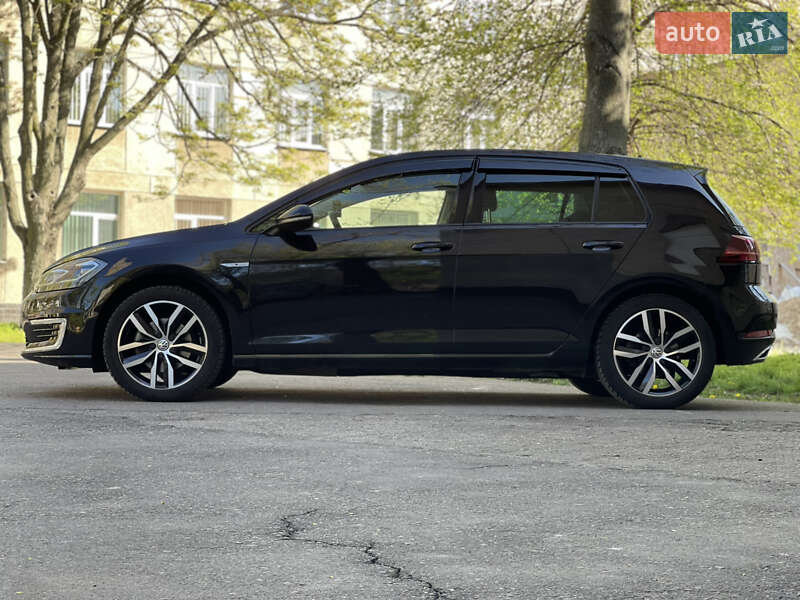Хэтчбек Volkswagen e-Golf 2019 в Одессе