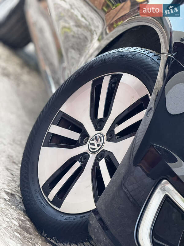 Хэтчбек Volkswagen e-Golf 2016 в Дрогобыче фото 8 Хэтчбек Volkswagen e-Golf 2016 в Дрогобыче