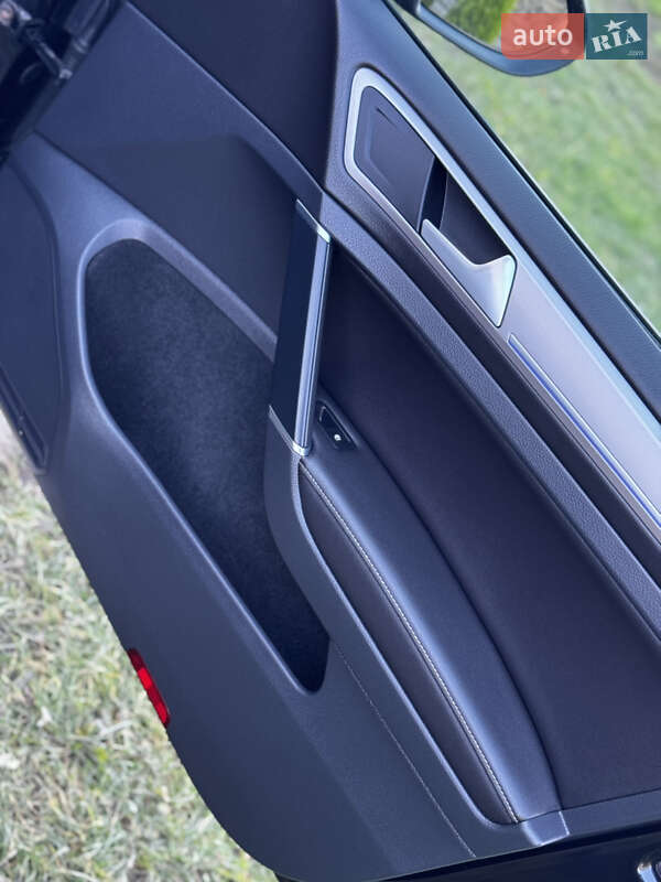 Хэтчбек Volkswagen e-Golf 2016 в Дрогобыче фото 60 Хэтчбек Volkswagen e-Golf 2016 в Дрогобыче