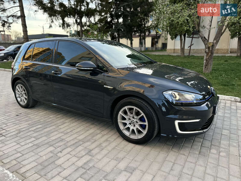 Хетчбек Volkswagen e-Golf 2015 в Кам'янець-Подільському