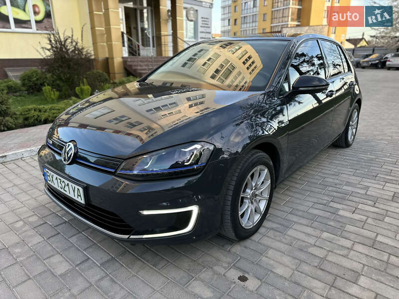 Хетчбек Volkswagen e-Golf 2015 в Кам'янець-Подільському