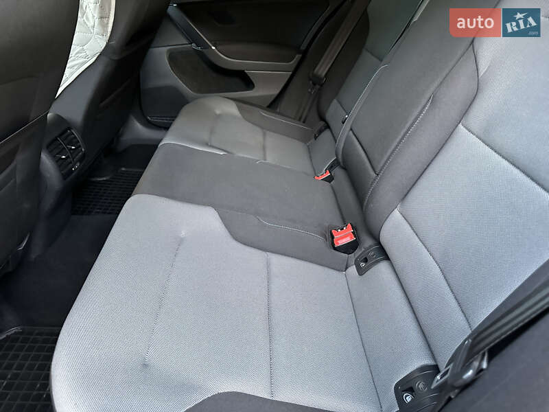 Хетчбек Volkswagen e-Golf 2015 в Кам'янець-Подільському