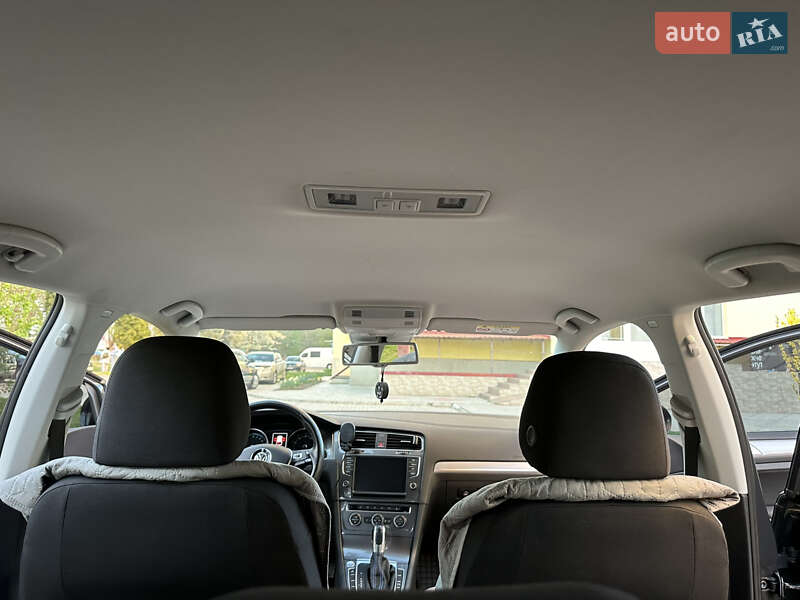 Хетчбек Volkswagen e-Golf 2015 в Кам'янець-Подільському