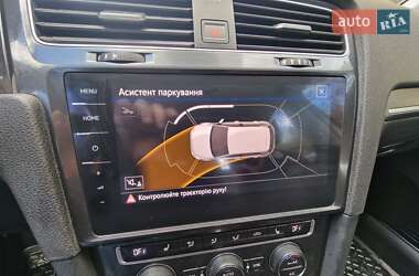 Хэтчбек Volkswagen e-Golf 2017 в 