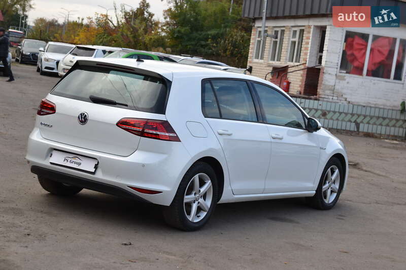 Хэтчбек Volkswagen e-Golf 2015 в Луцке фото 7 Хэтчбек Volkswagen e-Golf 2015 в Луцке