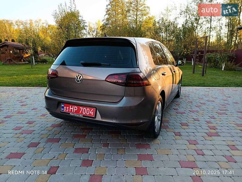 Хэтчбек Volkswagen e-Golf 2015 в Ивано-Франковске