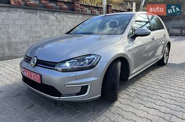 Хэтчбек Volkswagen e-Golf 2017 в Ровно