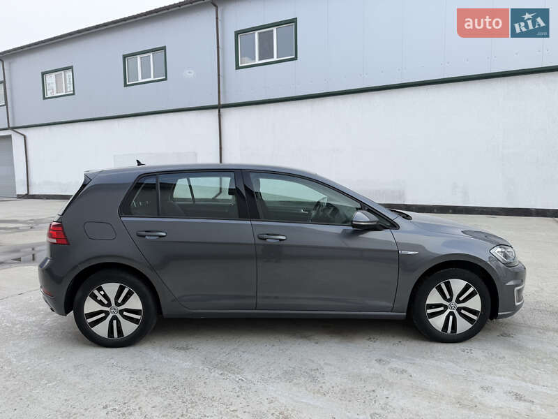 Хэтчбек Volkswagen e-Golf 2018 в Виннице