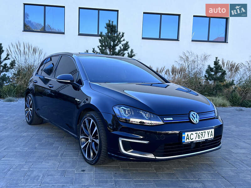 Хэтчбек Volkswagen e-Golf 2015 в Луцке фото 6 Хэтчбек Volkswagen e-Golf 2015 в Луцке
