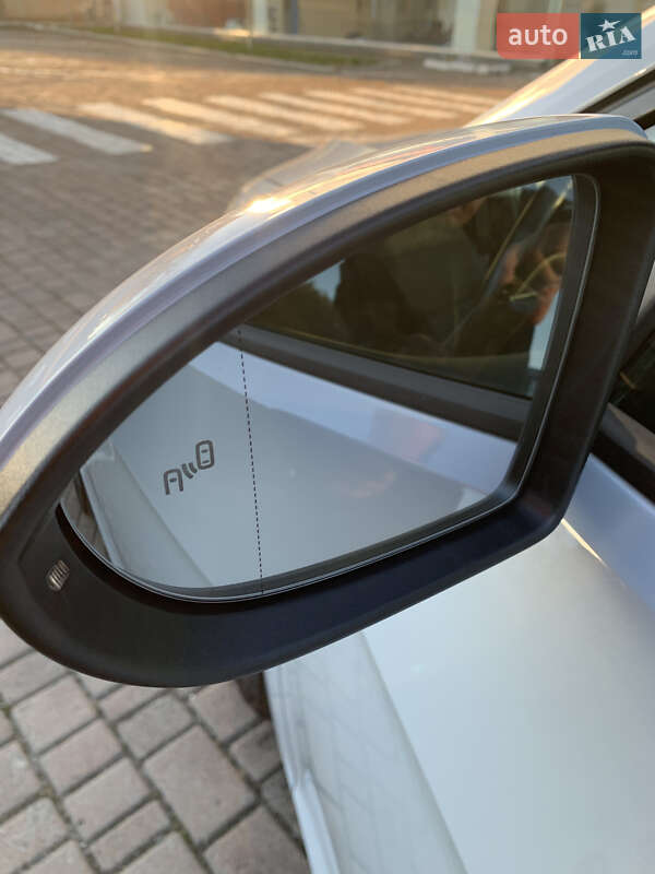Хетчбек Volkswagen e-Golf 2018 в Рівному фото 28 Хетчбек Volkswagen e-Golf 2018 в Рівному
