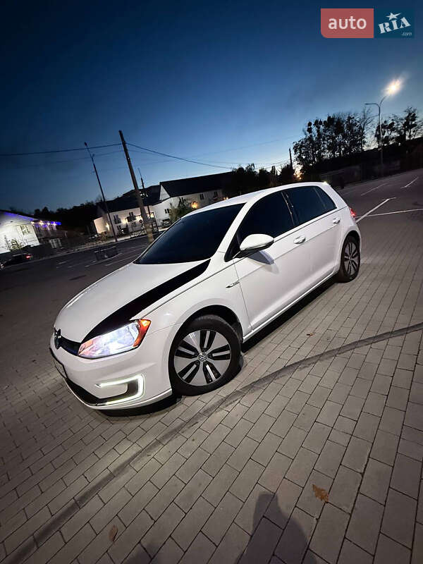 Хэтчбек Volkswagen e-Golf 2016 в Умани