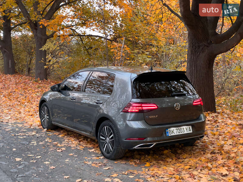 Хетчбек Volkswagen e-Golf 2019 в Рівному