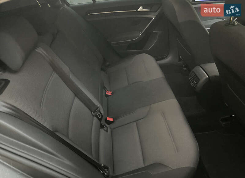 Хетчбек Volkswagen e-Golf 2019 в Рівному