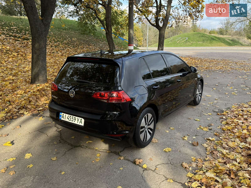 Хэтчбек Volkswagen e-Golf 2015 в Кропивницком