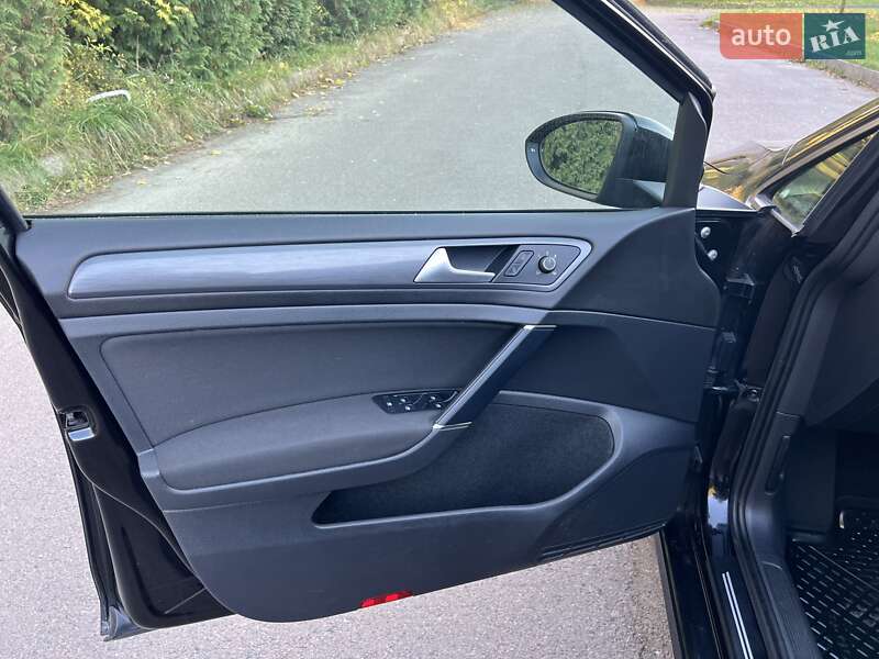 Хэтчбек Volkswagen e-Golf 2019 в Ровно