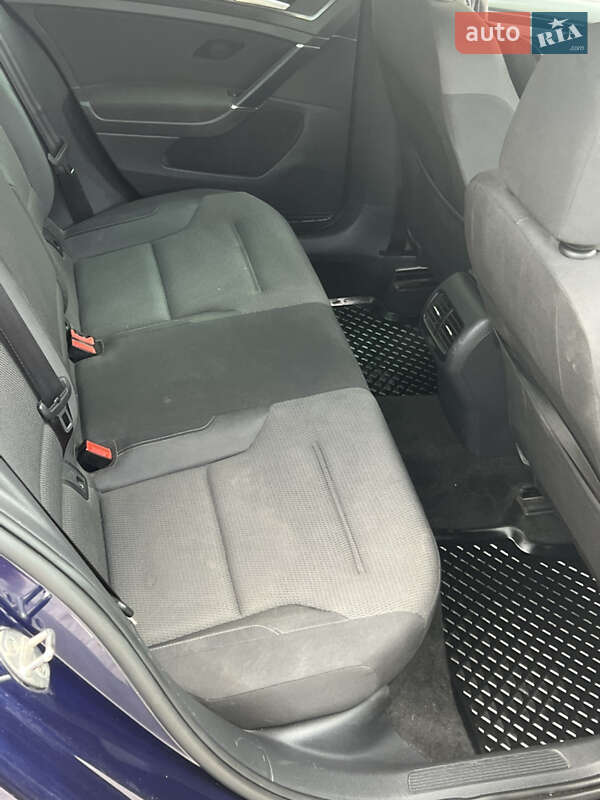 Хэтчбек Volkswagen e-Golf 2019 в Каменец-Подольском фото 8 Хэтчбек Volkswagen e-Golf 2019 в Каменец-Подольском