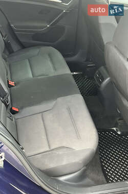 Хэтчбек Volkswagen e-Golf 2019 в 