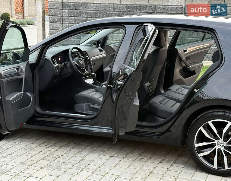 Хэтчбек Volkswagen e-Golf 2020 в Ровно