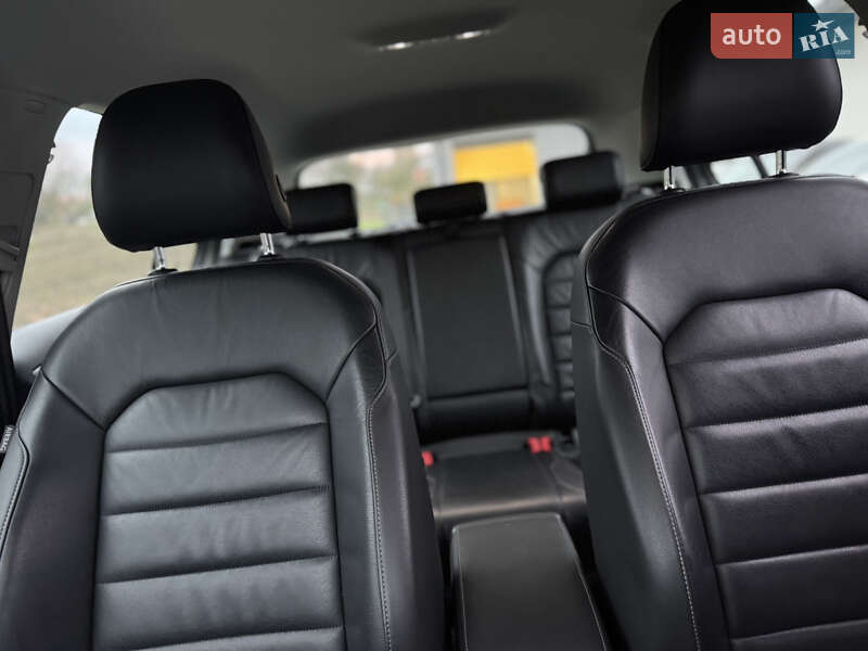 Хетчбек Volkswagen e-Golf 2014 в Рівному