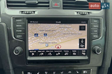 Хэтчбек Volkswagen e-Golf 2015 в 